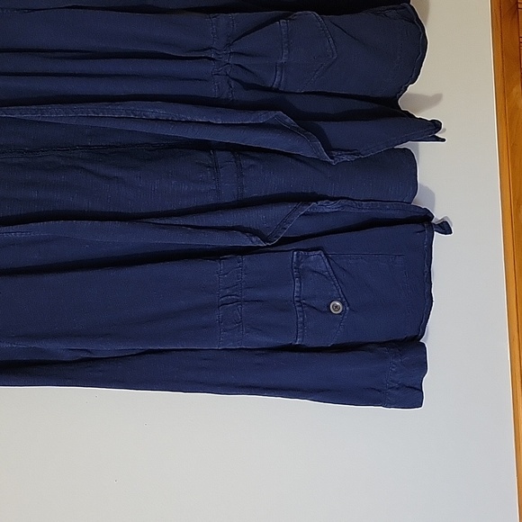 Blue top with pockets & drawstring - Picture 3 of 4